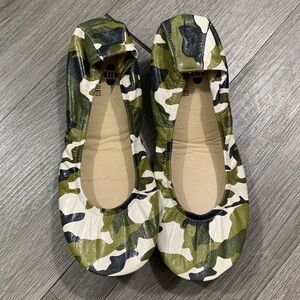 The Storehouse Flats Leather Classic Camouflage Leather Foldable Ballerina Flats